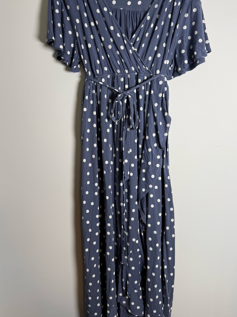 Isabel Maternity by Ingrid & Isabel Short Sleeve Flutter Wrap Maternity Maxi XXL